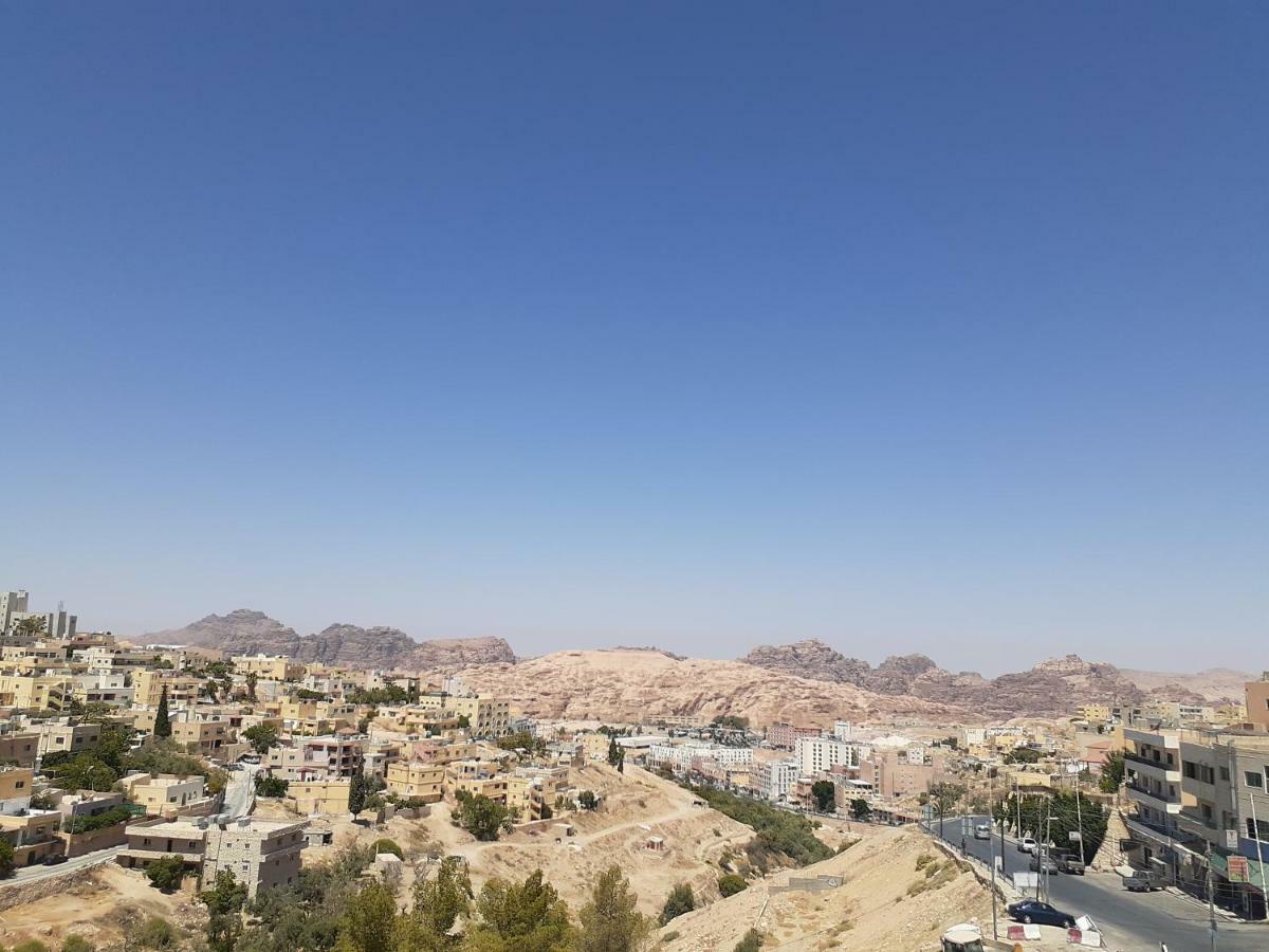 Petra Visitors Hotel Wadi Musa Luaran gambar