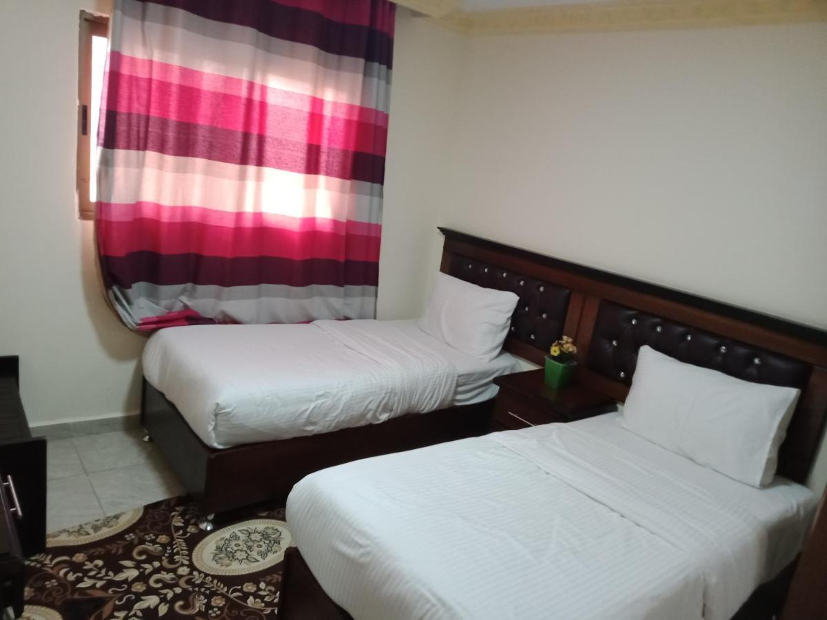 Petra Visitors Hotel Wadi Musa Luaran gambar