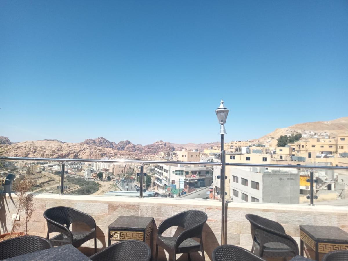 Petra Visitors Hotel Wadi Musa Luaran gambar